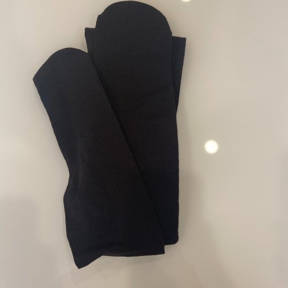 Calvin Klein Nylons - Picture 2 of 2